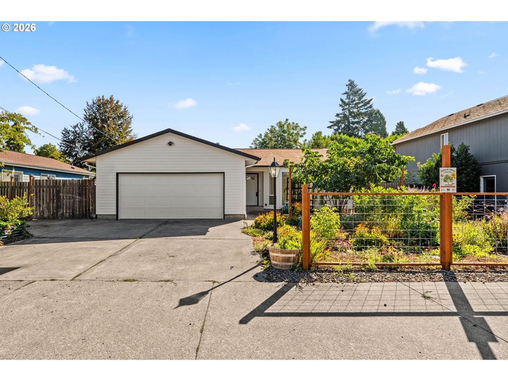 3457 Mahlon Ave