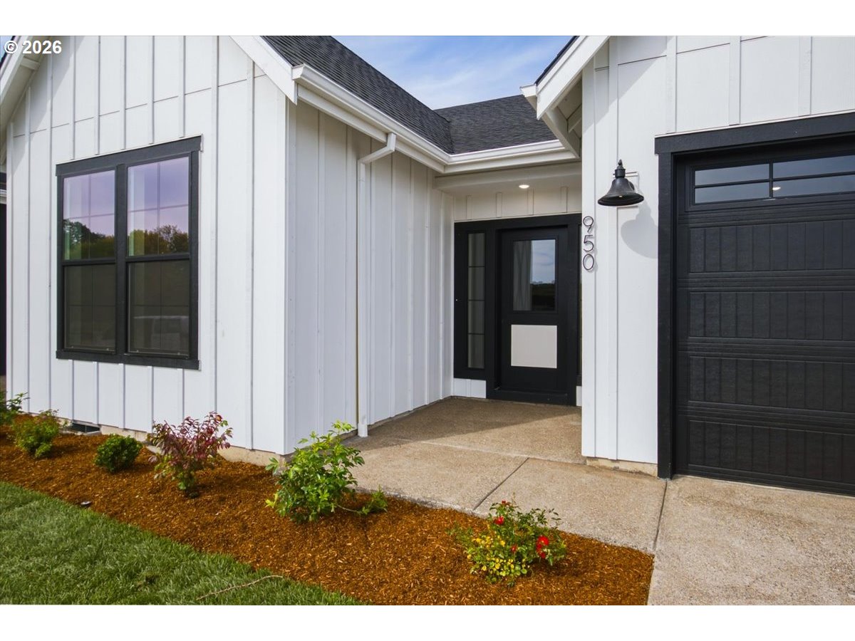 950 W Washington ST, Carlton, OR 97111, photo 5 of 44