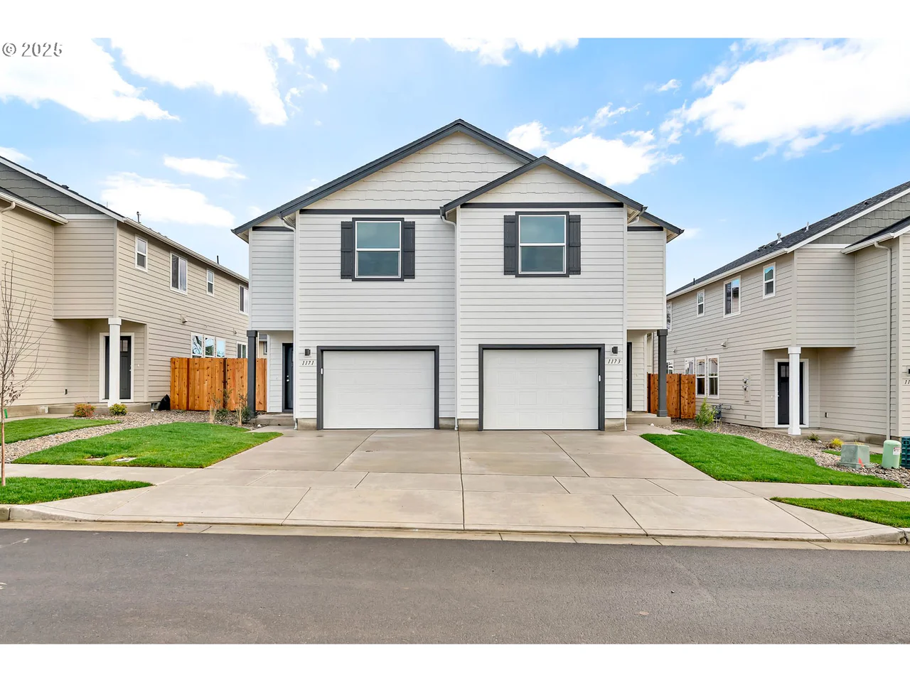 1171/1173 S 43rd Pl