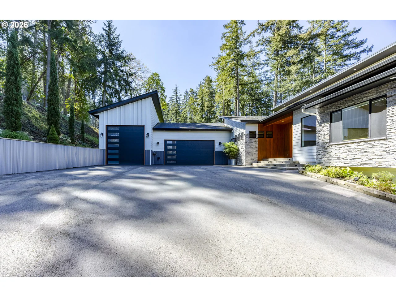 4048 EAGLE VIEW DR, Eugene, OR 97405, photo 4 of 48