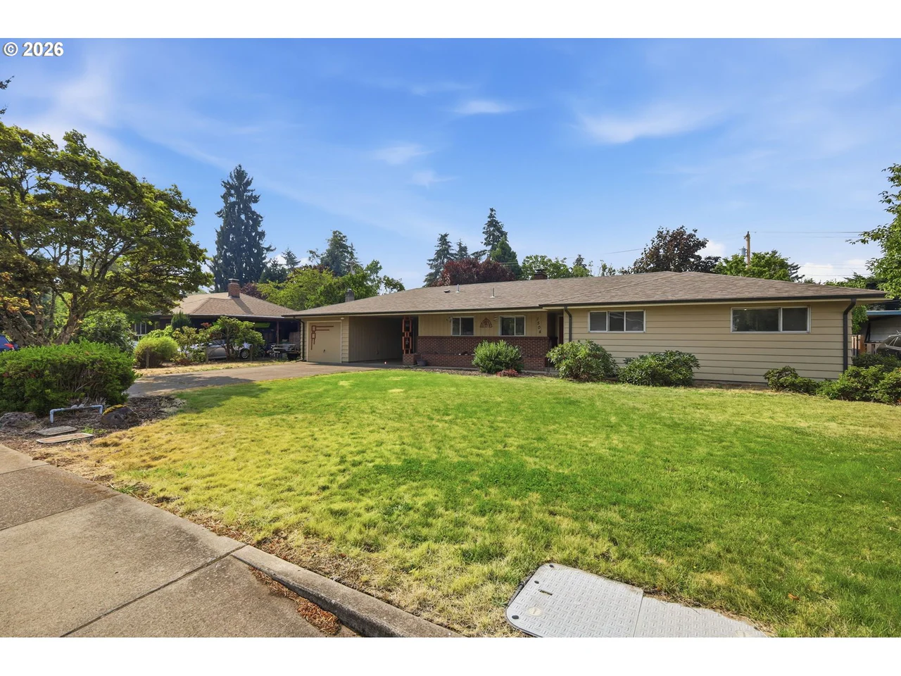 1504 GREEN ACRES RD, Eugene, OR 97408, photo 2 of 48