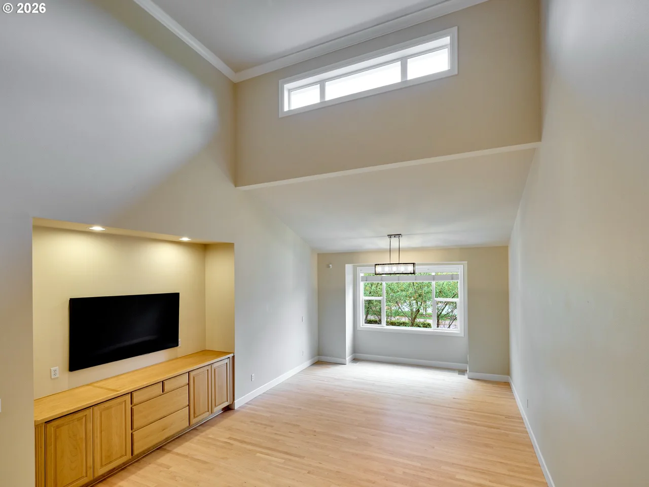 4746 AMHERST CT, Lake Oswego, OR 97035, photo 6 of 46