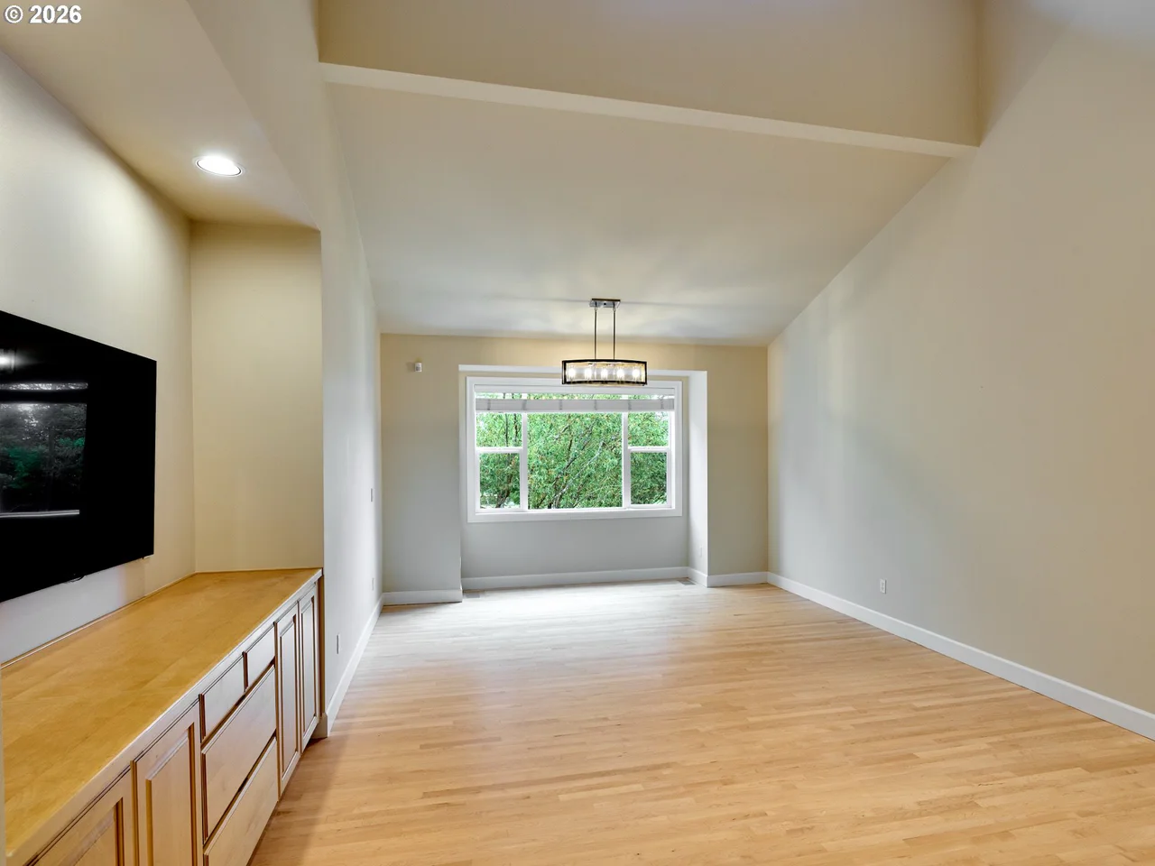 4746 AMHERST CT, Lake Oswego, OR 97035, photo 8 of 46