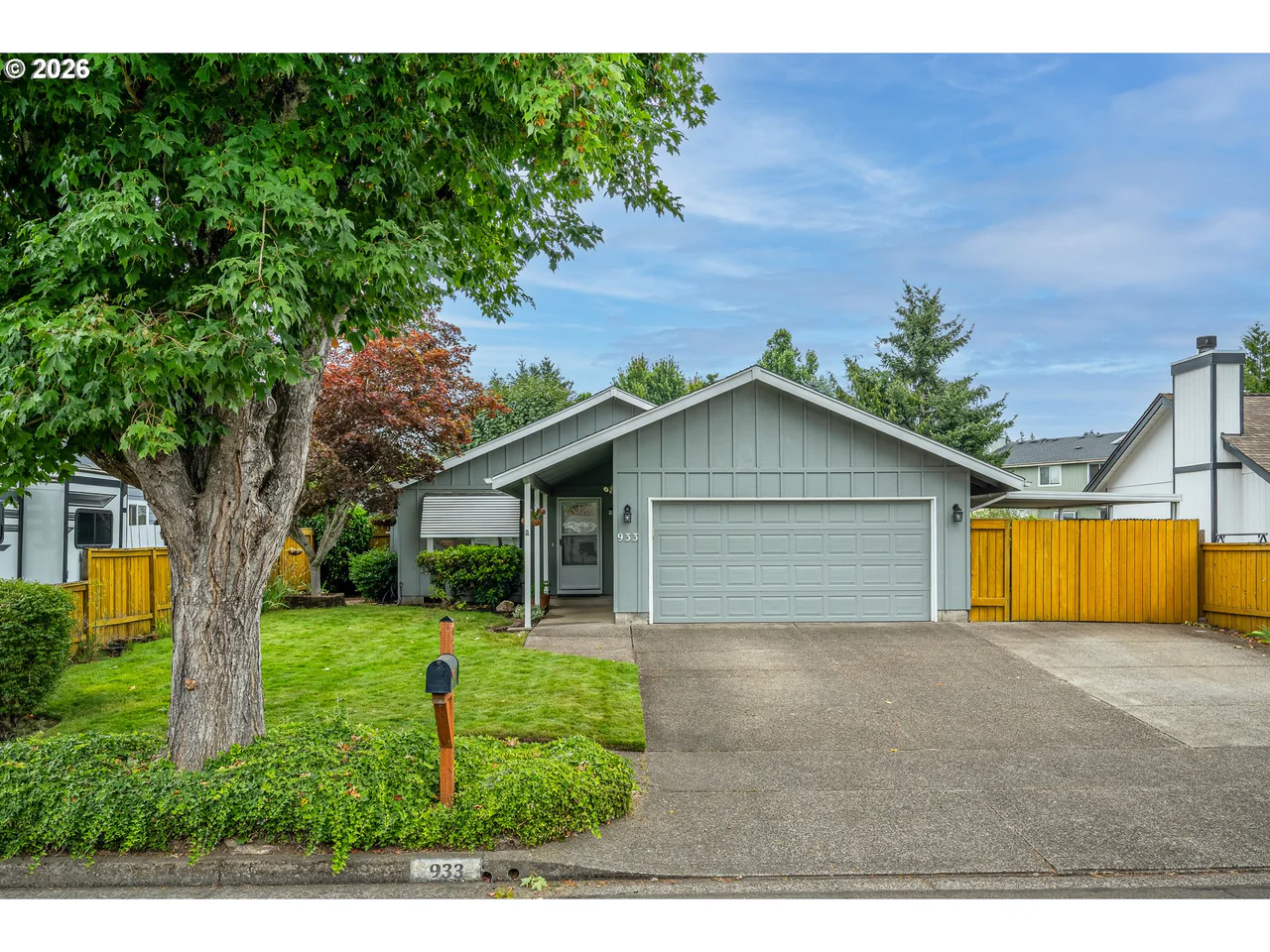933 S 44TH ST, Springfield, OR 97477, photo 2 of 33