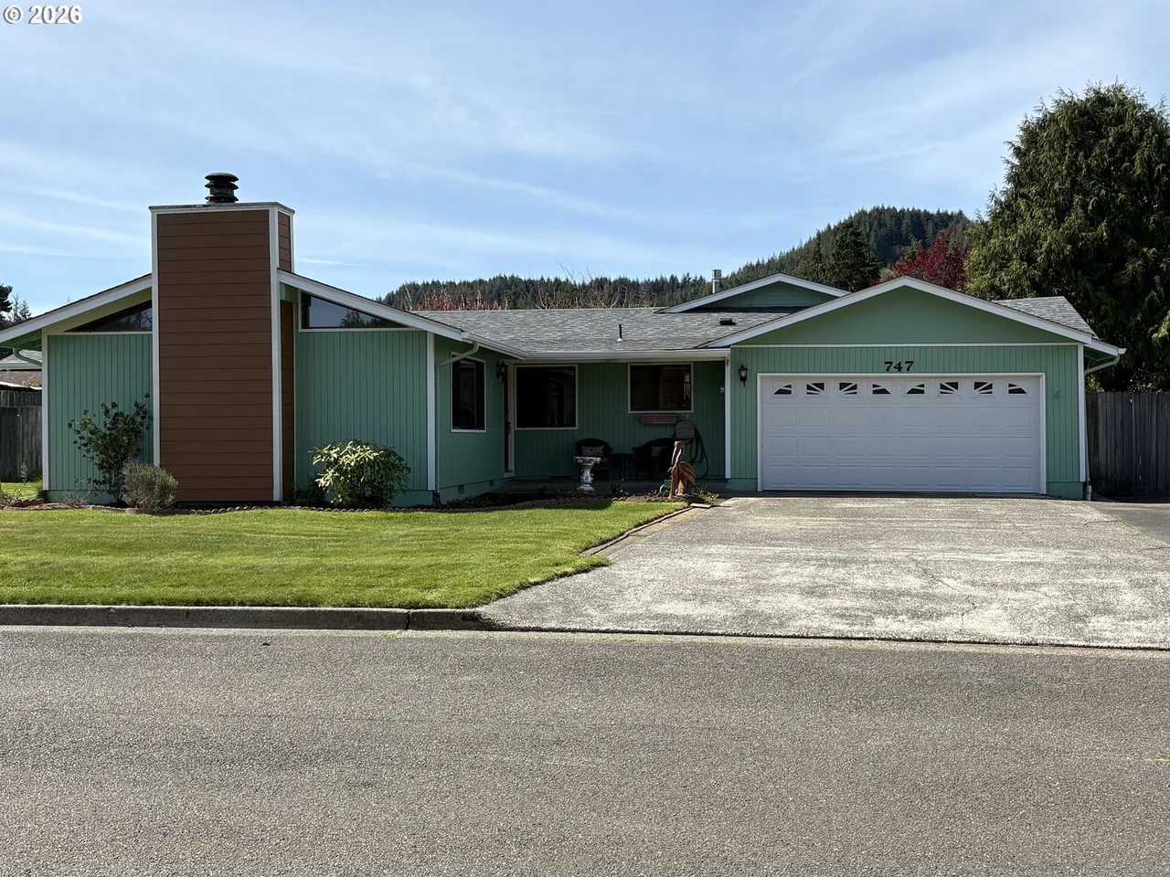 747 Evergreen Loop