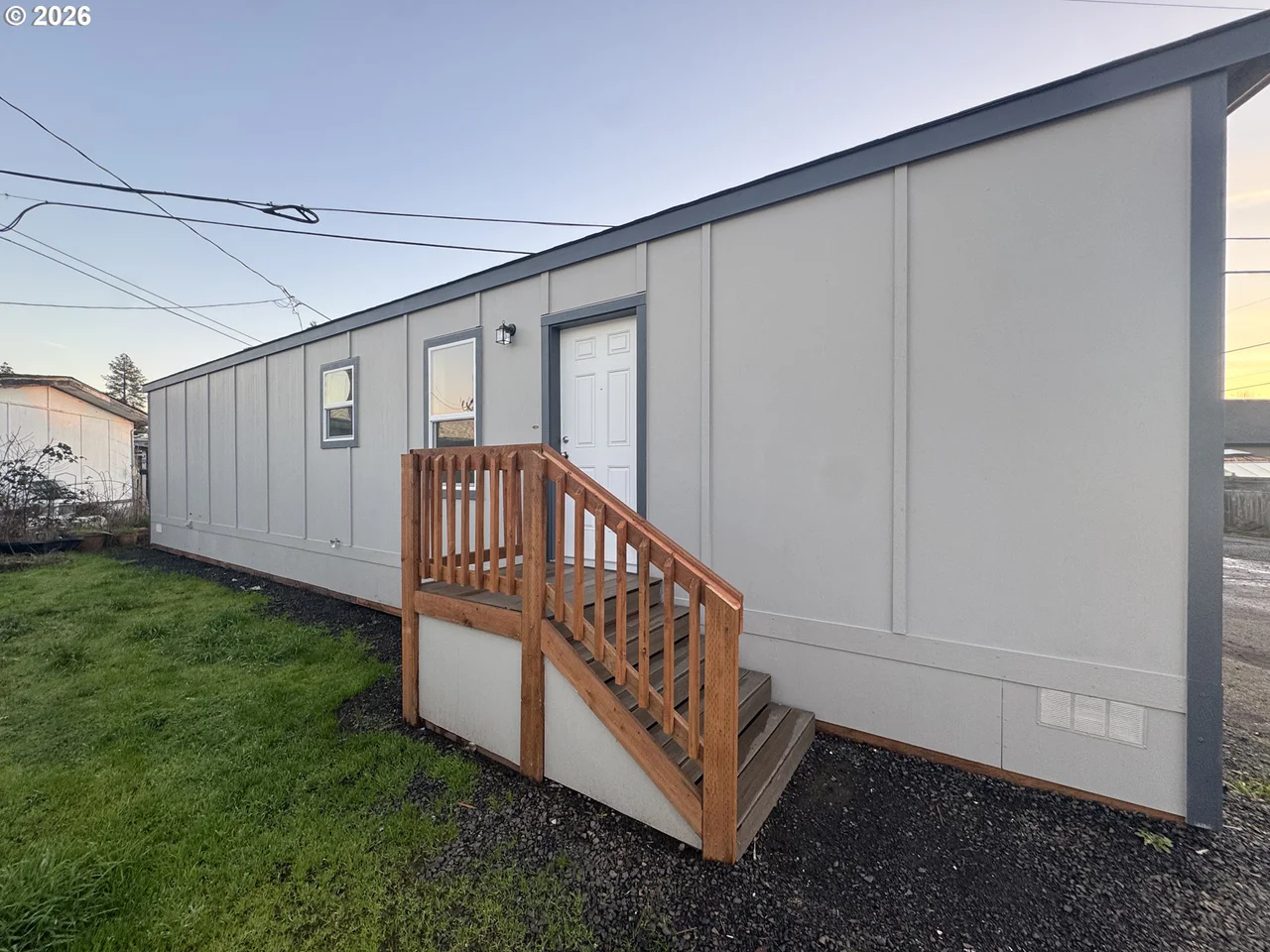 1085 W 1st Ave Unit R