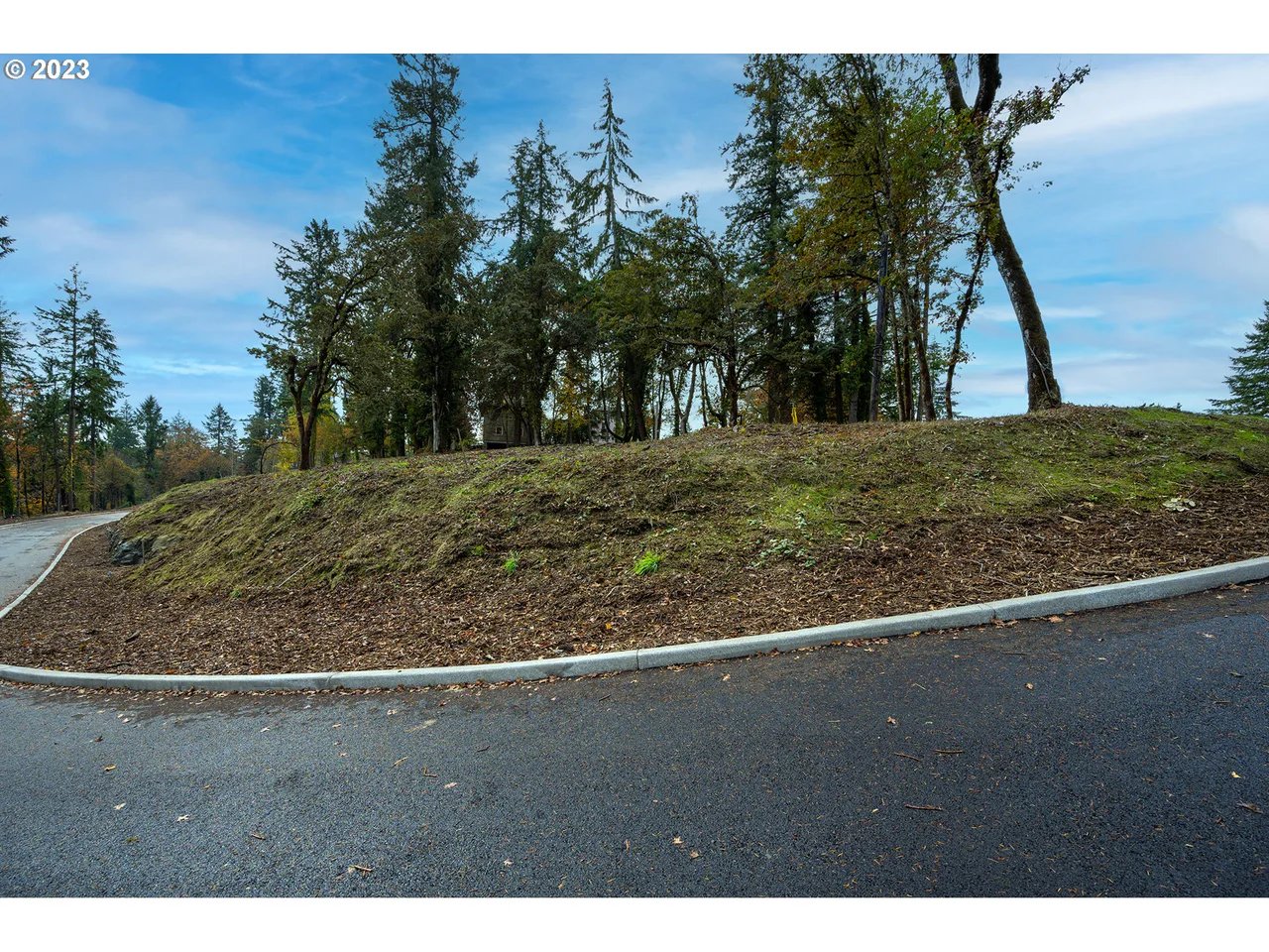 2620 Cupola DR 27, Eugene, OR 97403, photo 4 of 11