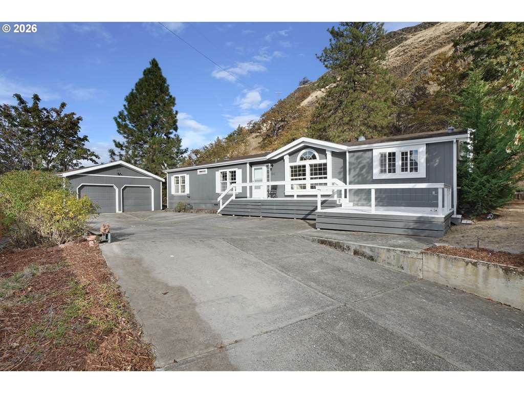 100 Cherry Hill Dr