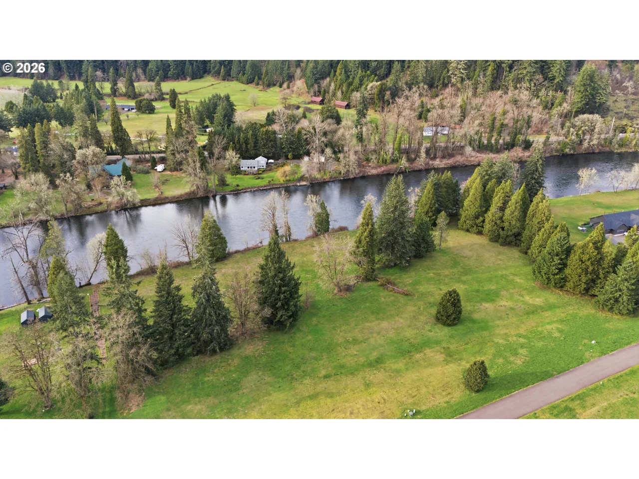 0 Omlid DR 11, Springfield, OR 97478, photo 1 of 21