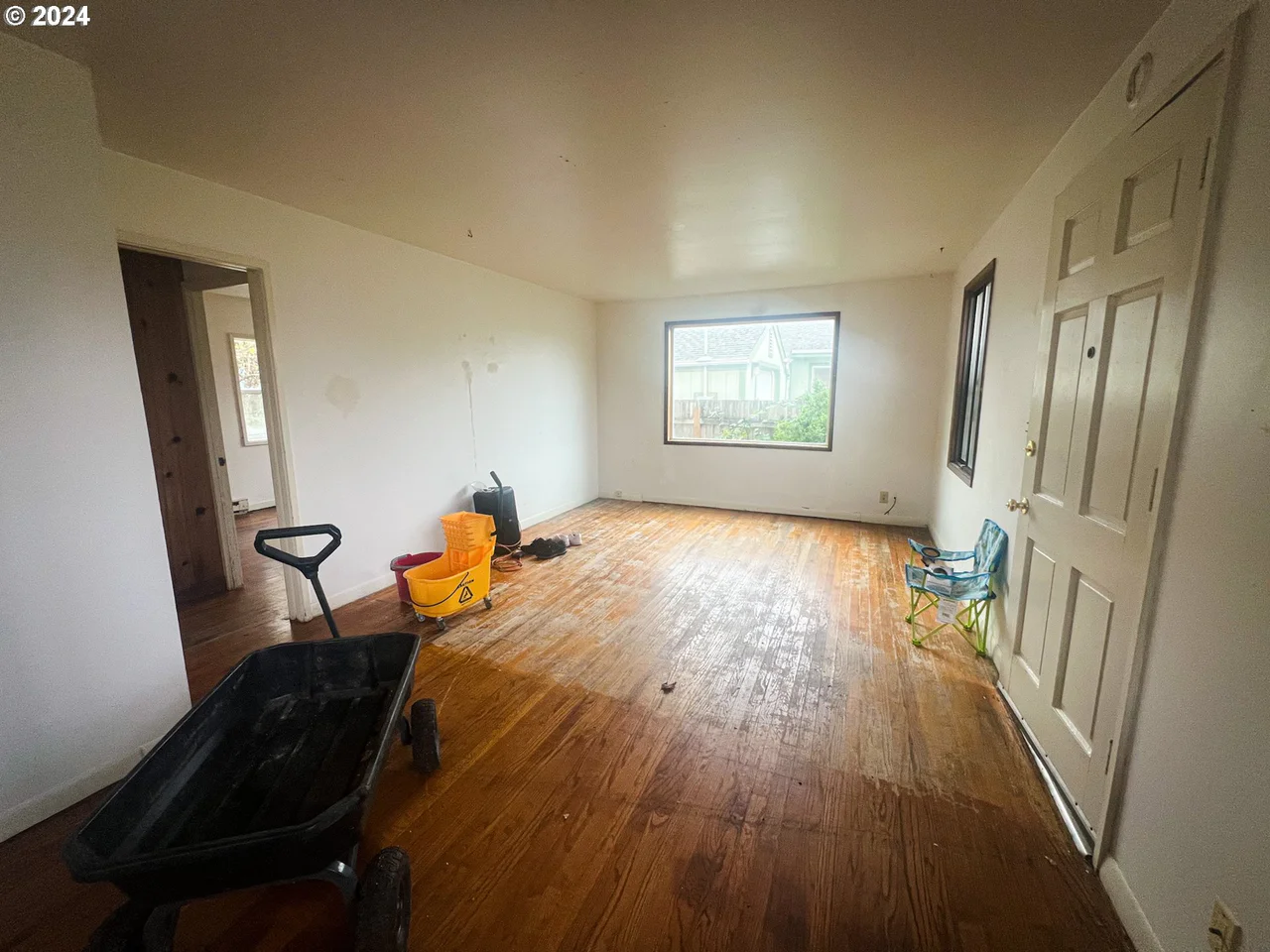 1835 H ST, Springfield, OR 97477, photo 4 of 24