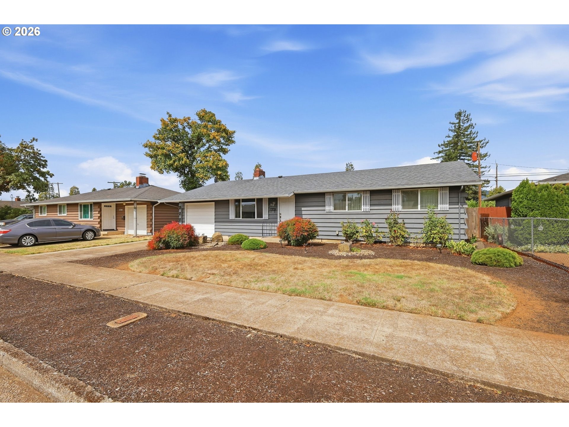1318 Quinalt ST, Springfield, OR 97477, photo 2 of 28