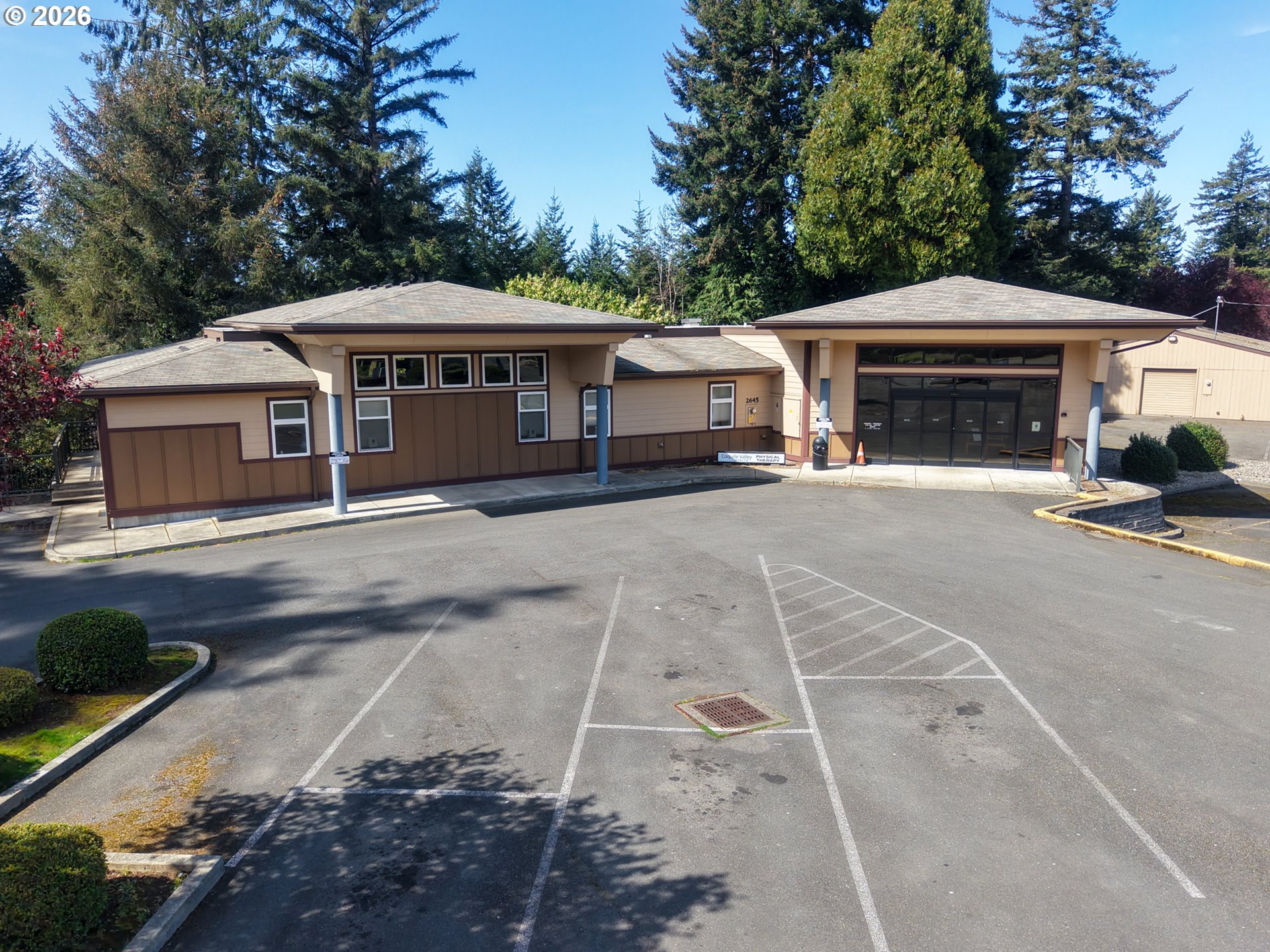 2699 N 17TH ST, Coos Bay, OR 97420, photo 3 of 47
