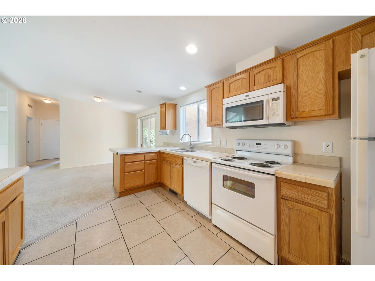 4802 SE 133RD DR, Portland, OR 97236, photo 7 of 19
