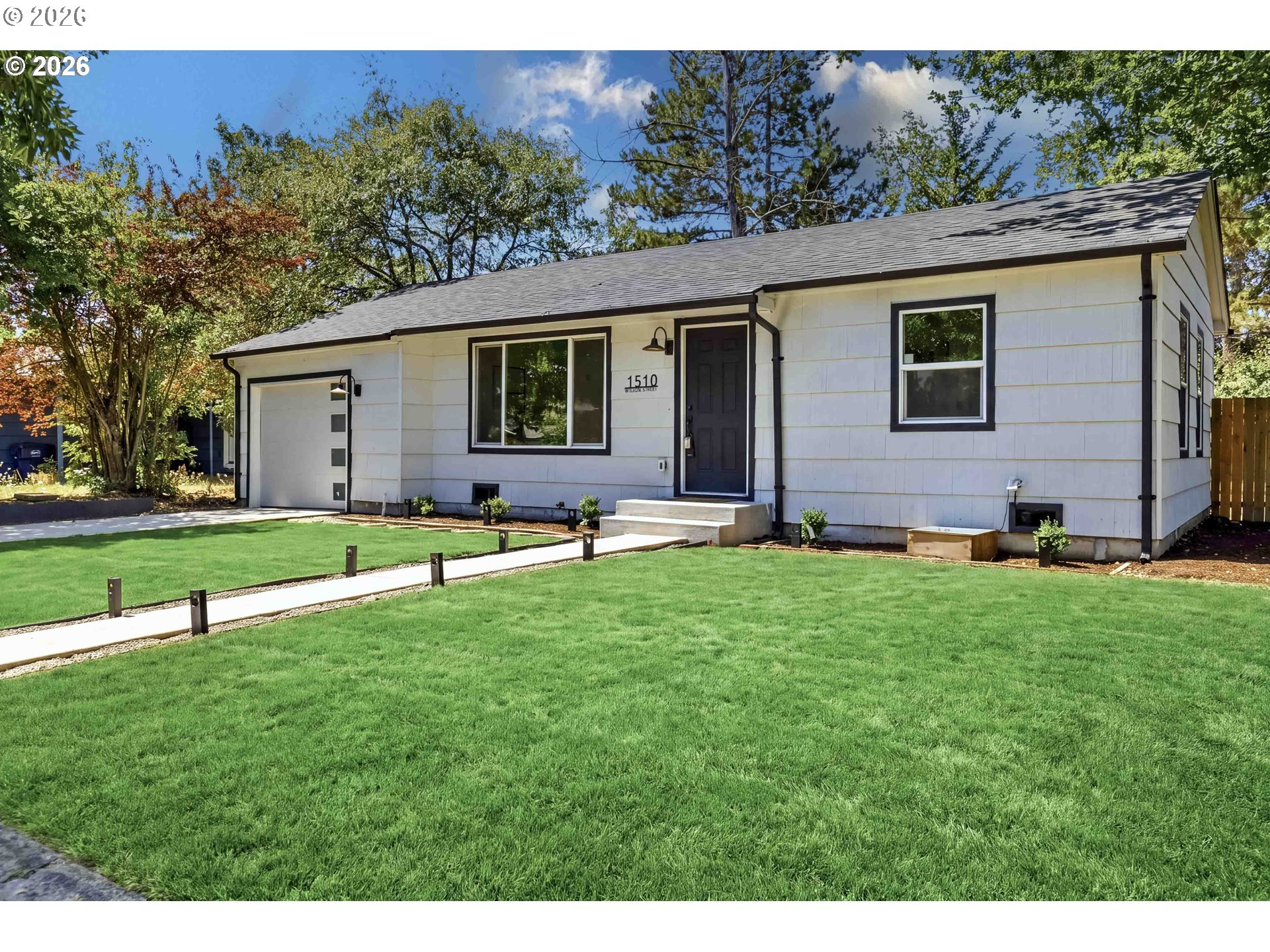 1510 WILSON ST, Eugene, OR 97402, photo 2 of 27
