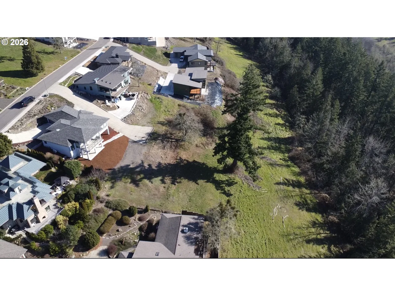 580 Sunridge LN, Lowell, OR 97452, photo 7 of 16