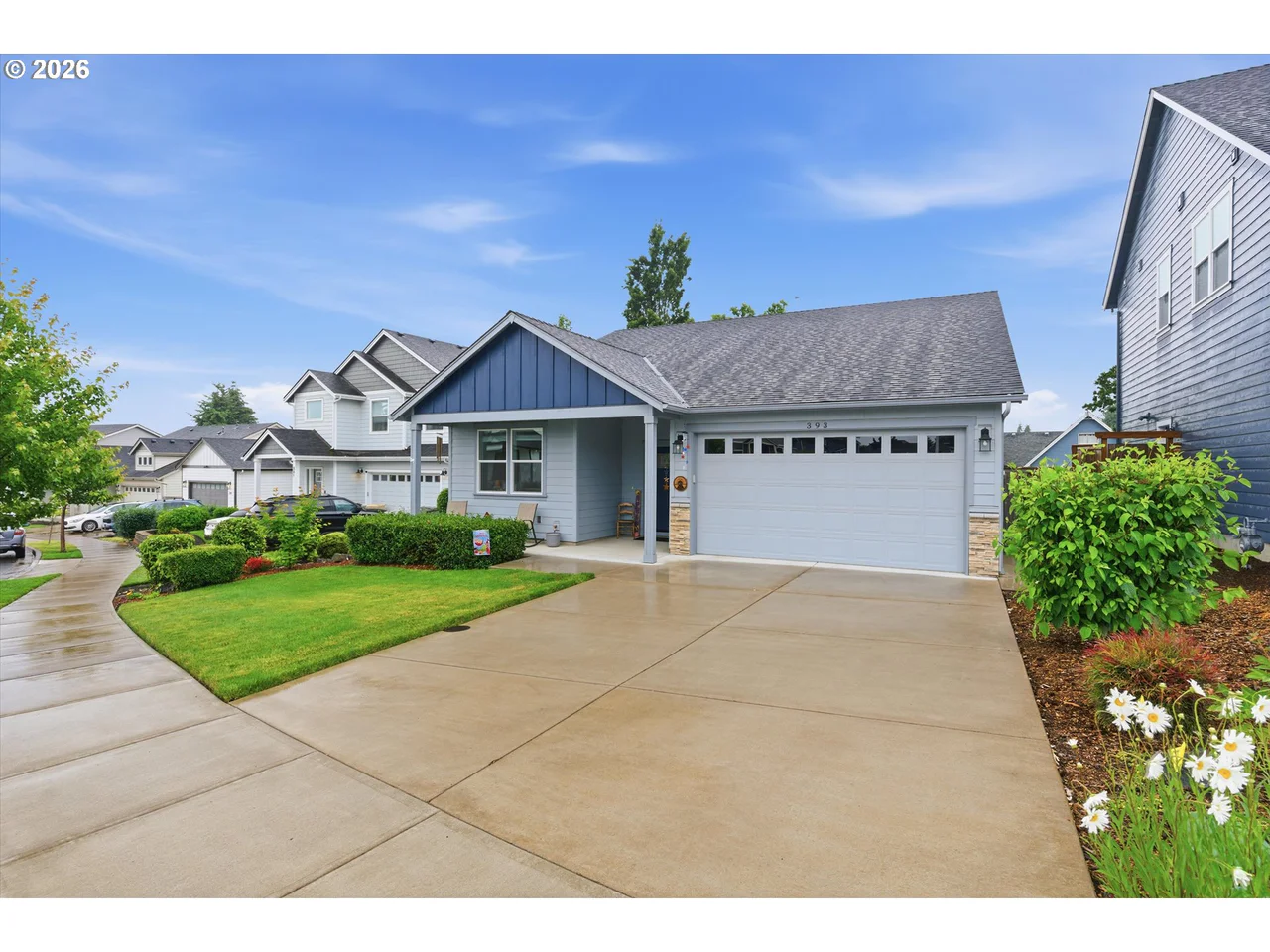 393 NW DENTON AVE, Dallas, OR 97338, photo 2 of 36