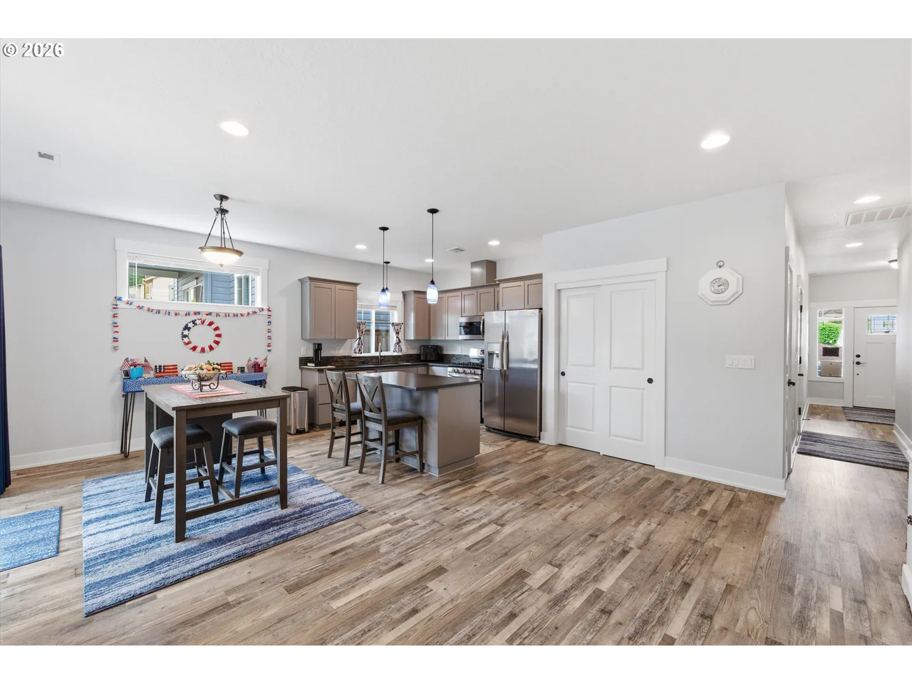 393 NW DENTON AVE, Dallas, OR 97338, photo 5 of 36