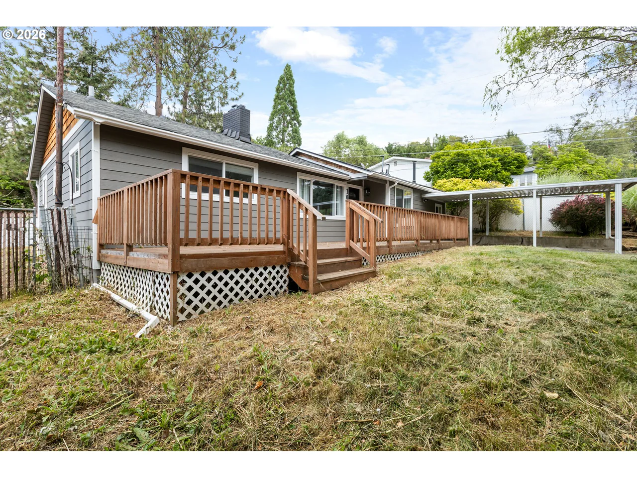 1064 NE KNOLL AVE, Roseburg, OR 97470, photo 2 of 47