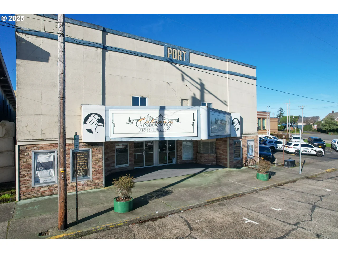 1954 UNION AVE, North Bend, OR 97459, photo 1 of 30