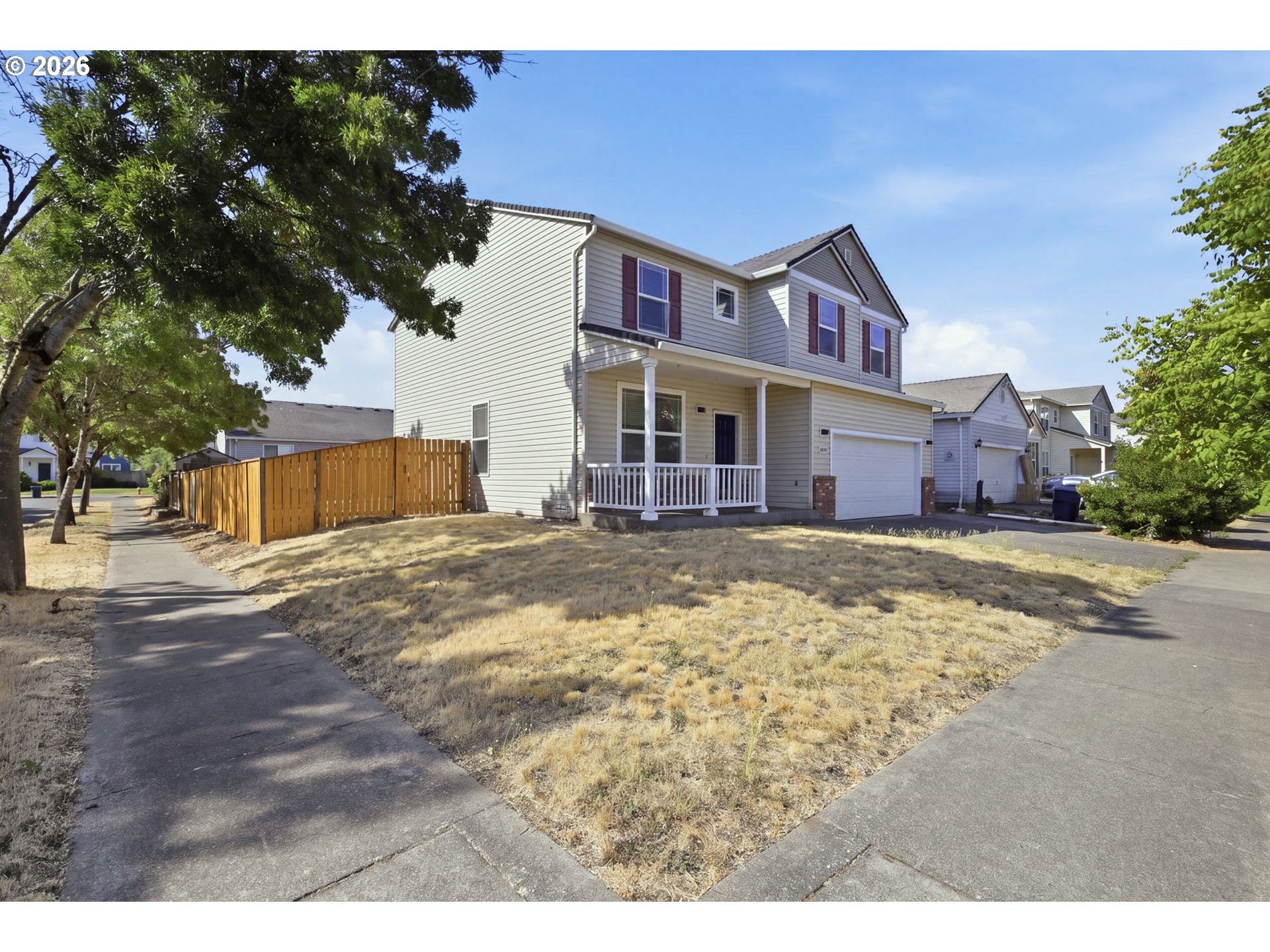 3906 CENTURY DR, Eugene, OR 97402, photo 2 of 44