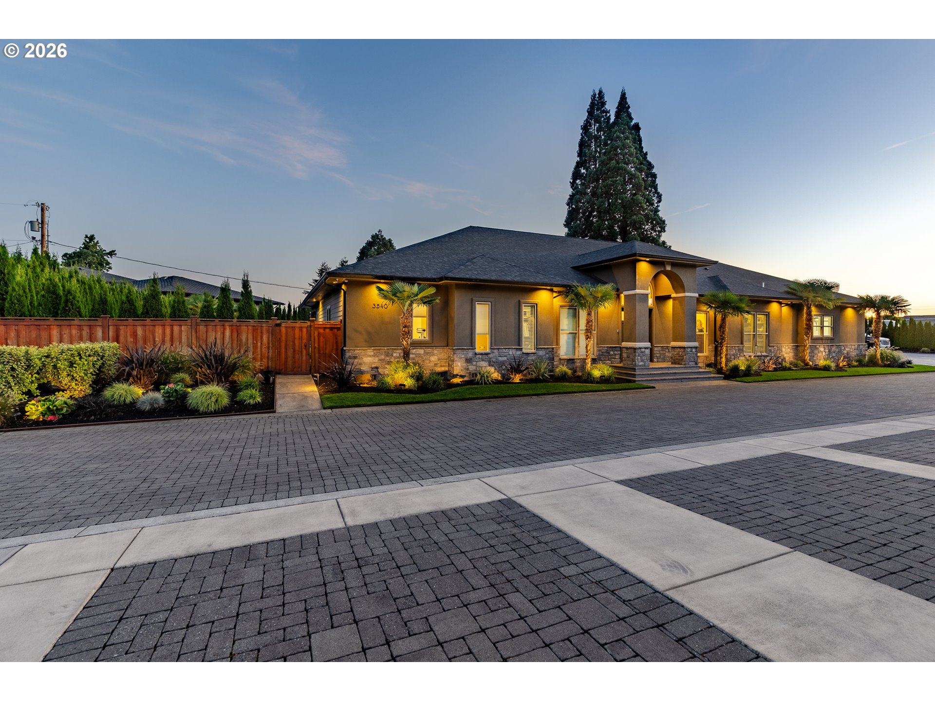 3540 WALTON LN, Eugene, OR 97408, photo 2 of 48