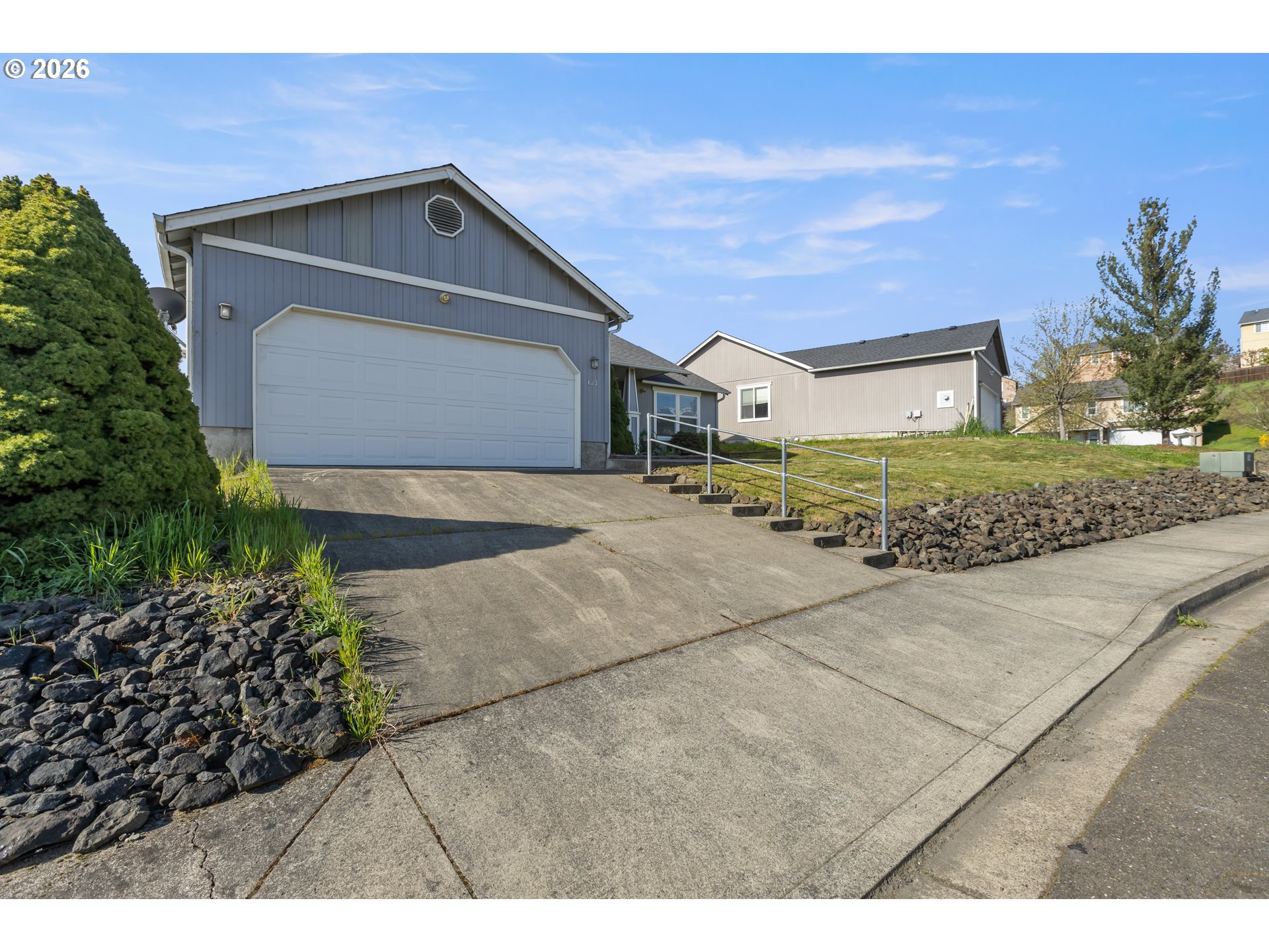 133 SILVERADO ST, Roseburg, OR 97471, photo 2 of 48