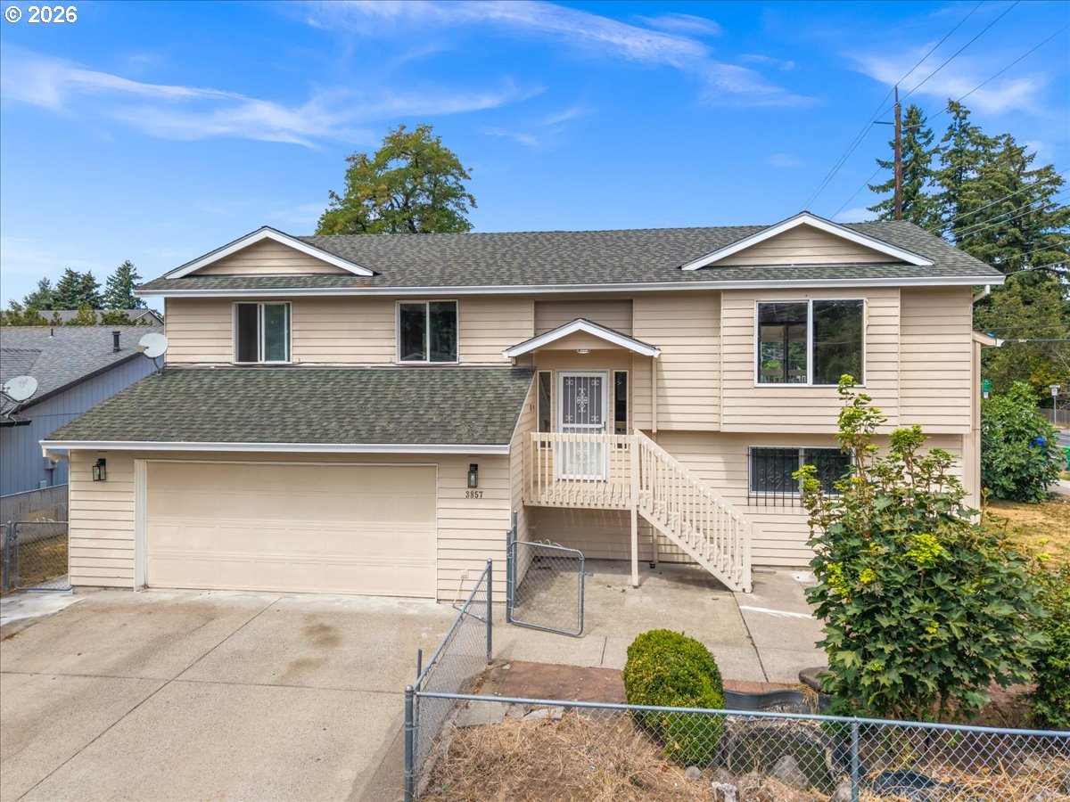 3857 SE 136TH AVE, Portland, OR 97236, photo 5 of 47