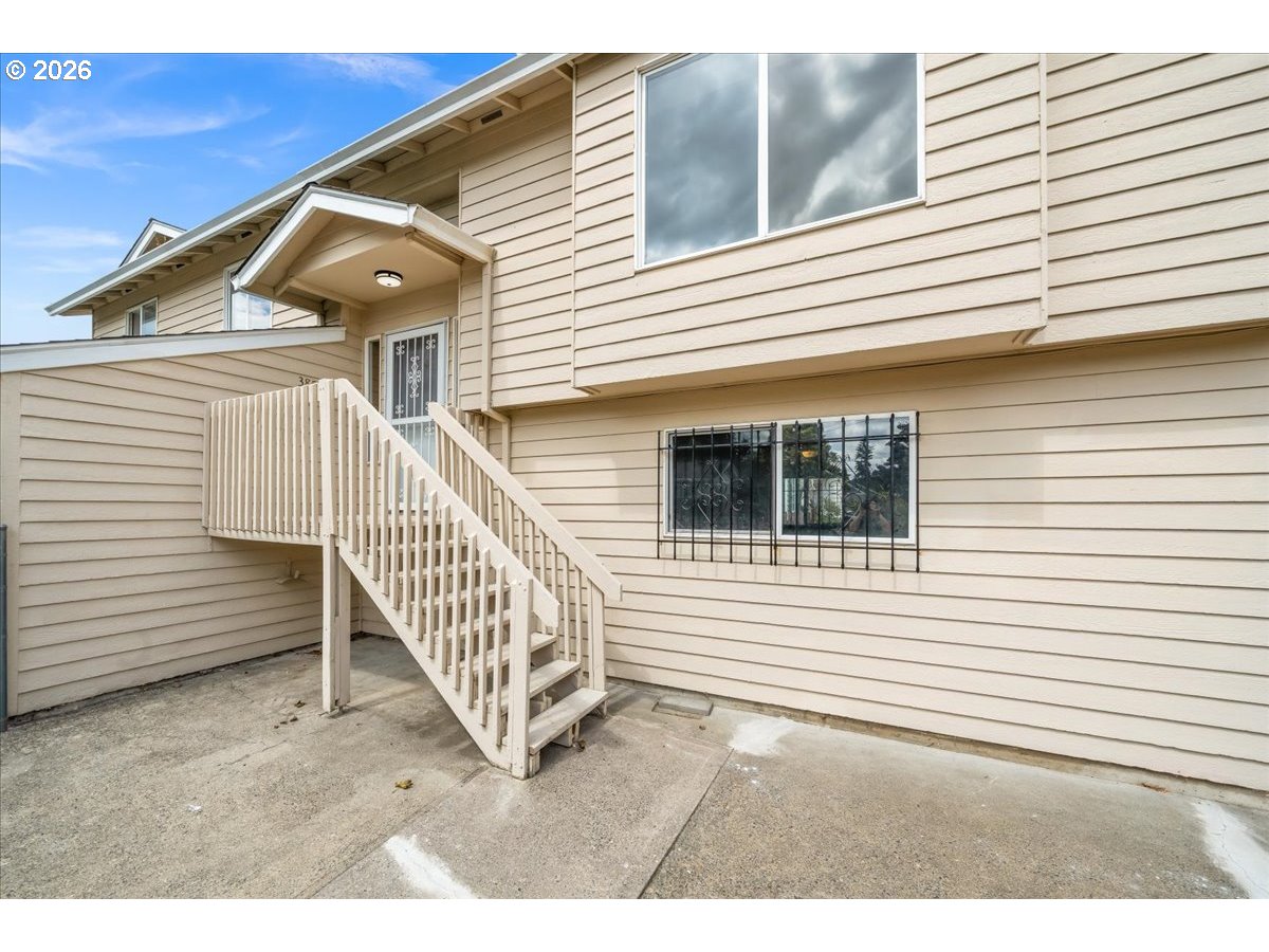 3857 SE 136TH AVE, Portland, OR 97236, photo 7 of 47