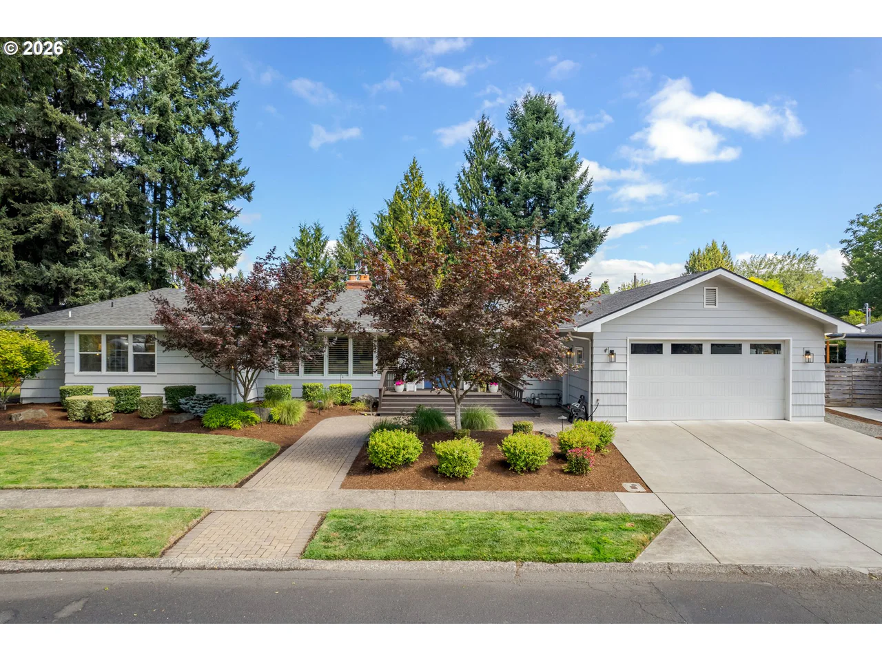 545 DARTMOOR DR, Eugene, OR 97401, photo 1 of 48
