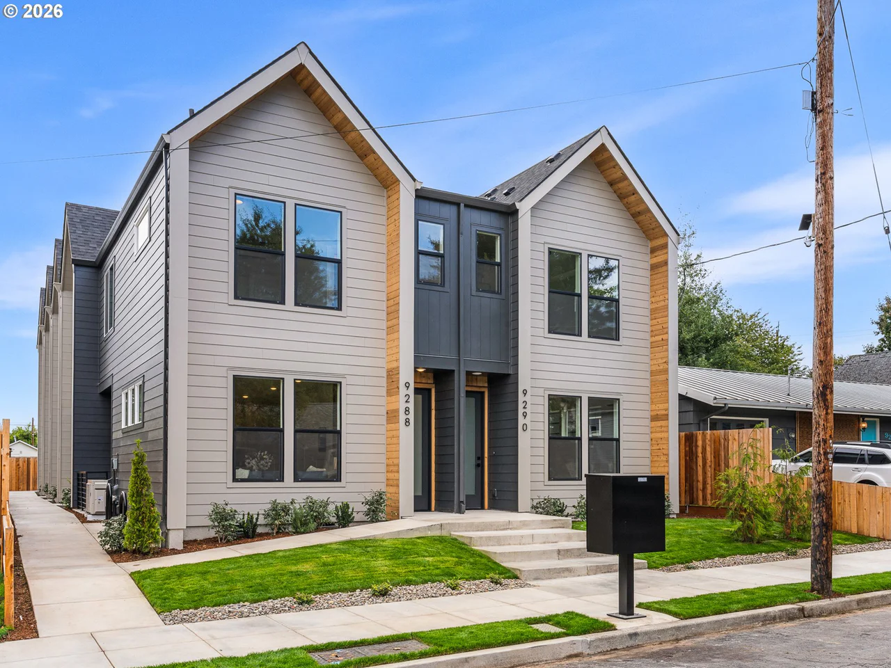 9288 N New York AVE 1, Portland, OR 97203, photo 1 of 13