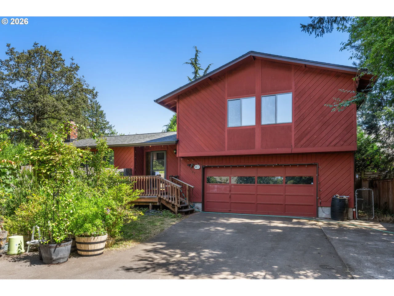 1163 FIR ACRES DR, Eugene, OR 97401, photo 1 of 33