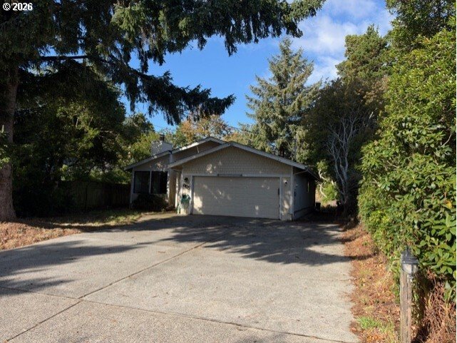 965 7TH ST, Florence, OR 97439, photo 2 of 11