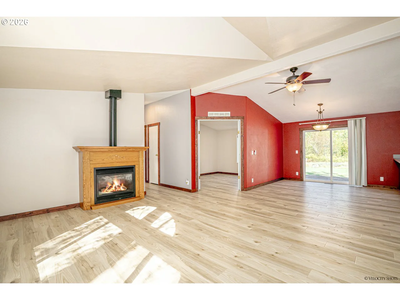 65977 E CHIPPAWA LN, Rhododendron, OR 97049, photo 8 of 38