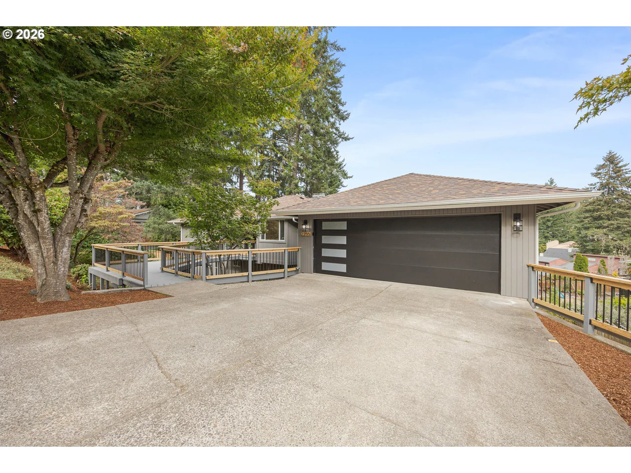 2355 PANORAMA DR, Eugene, OR 97405, photo 4 of 48