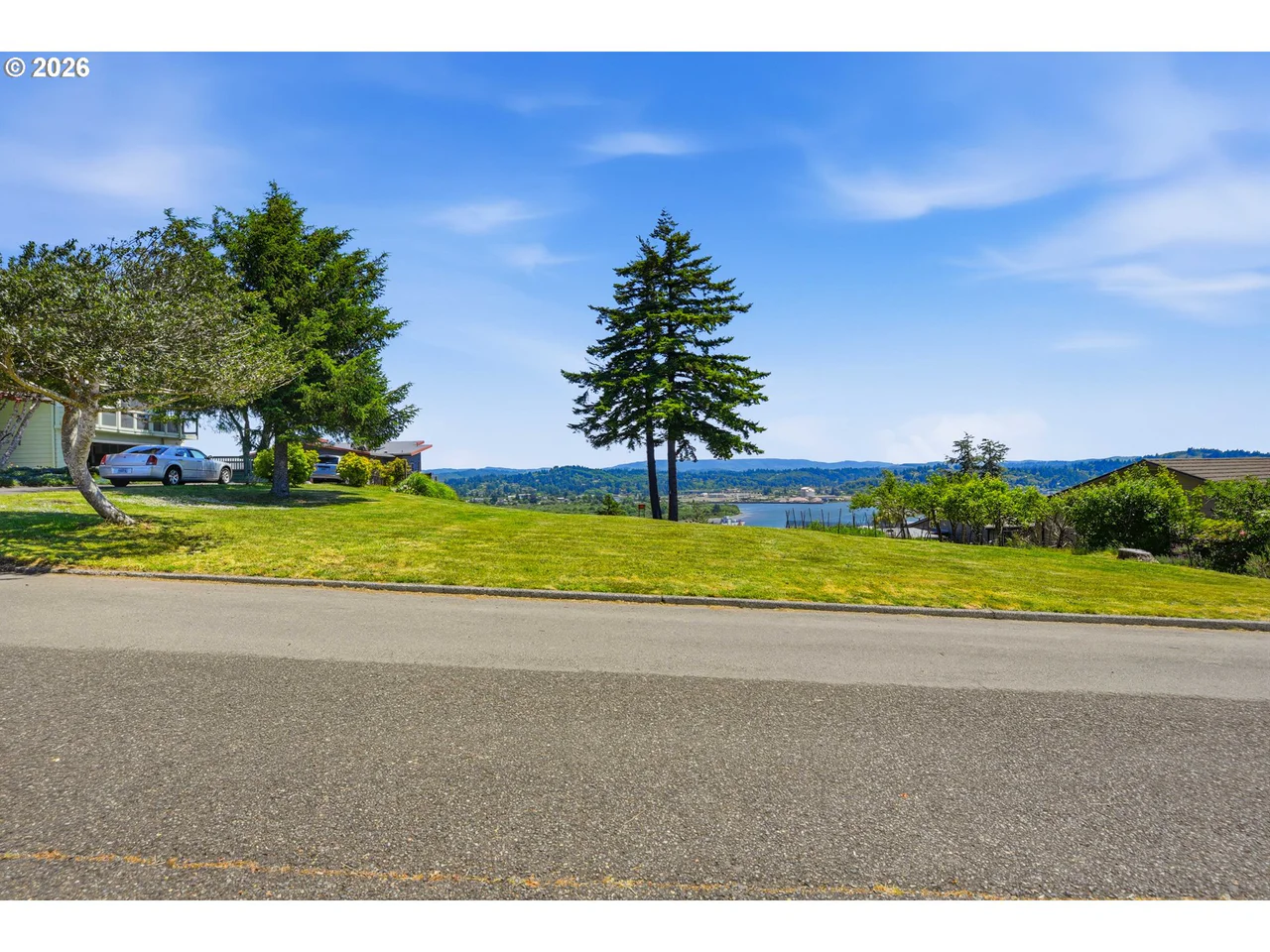 0 Signal WAY, Coos Bay, OR 97420, photo 1 of 26