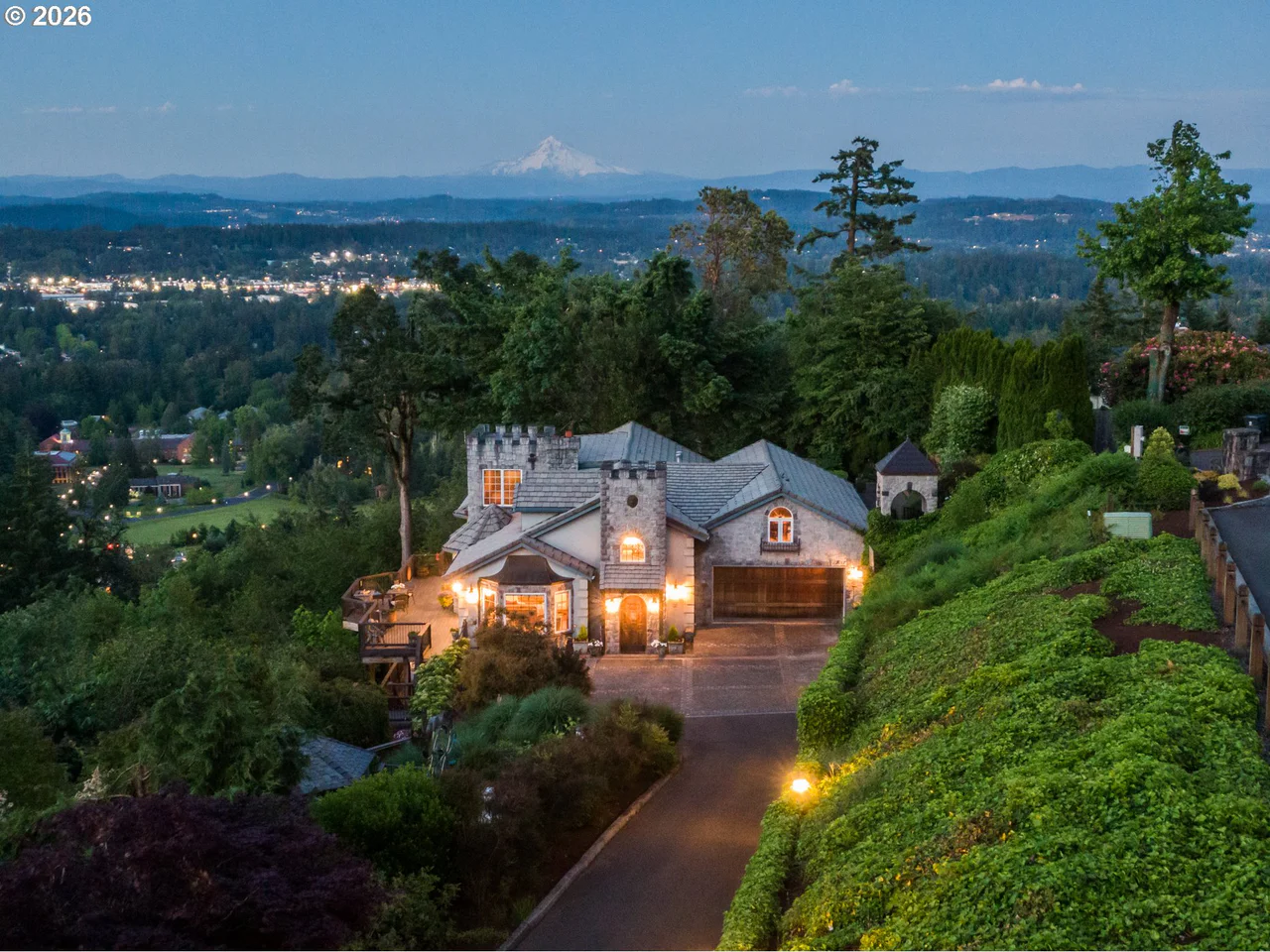 1777 SKYLAND DR, Lake Oswego, OR 97034, photo 1 of 47