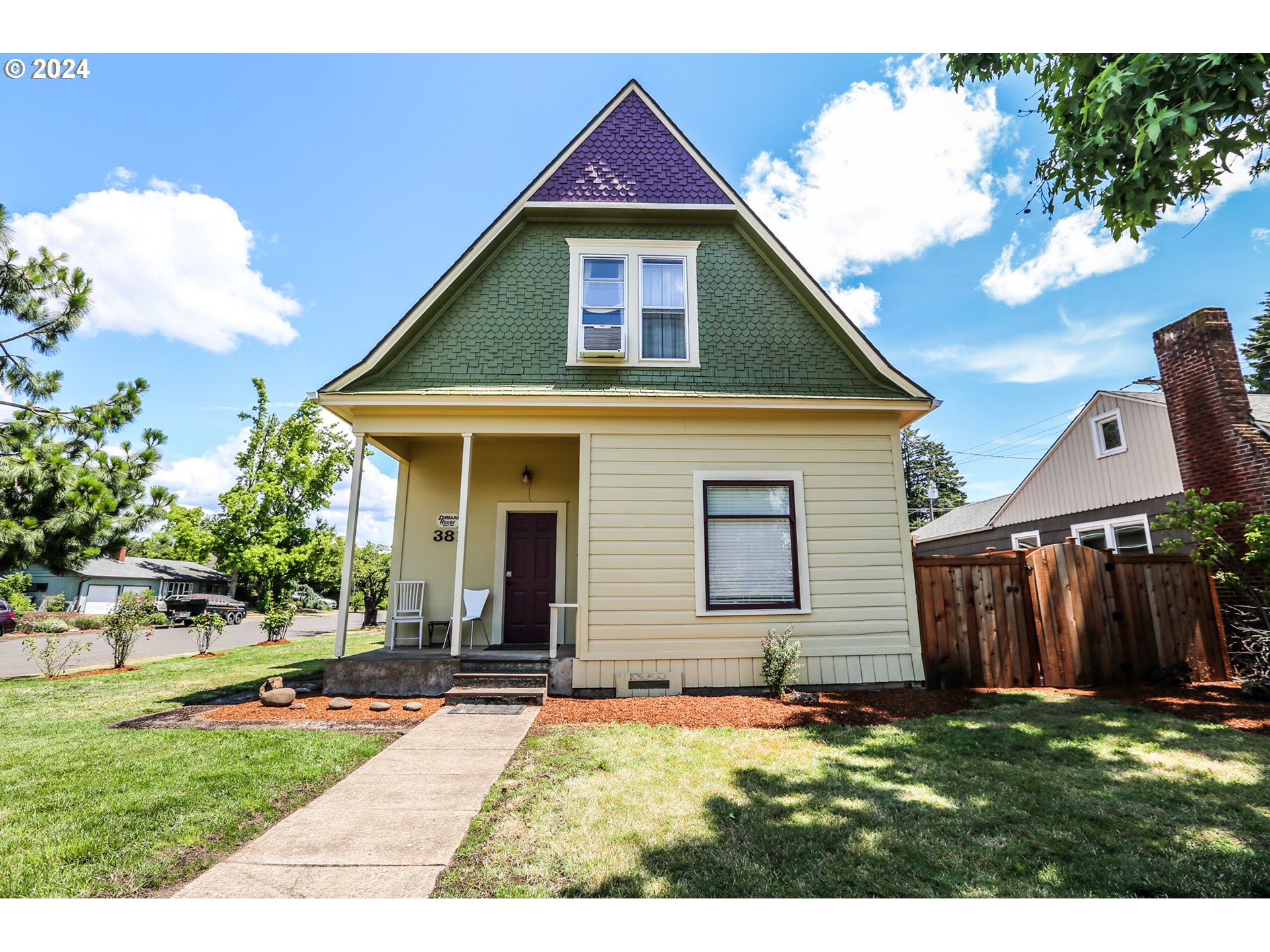 381 9TH ST, Springfield, OR 97477, photo 6 of 35