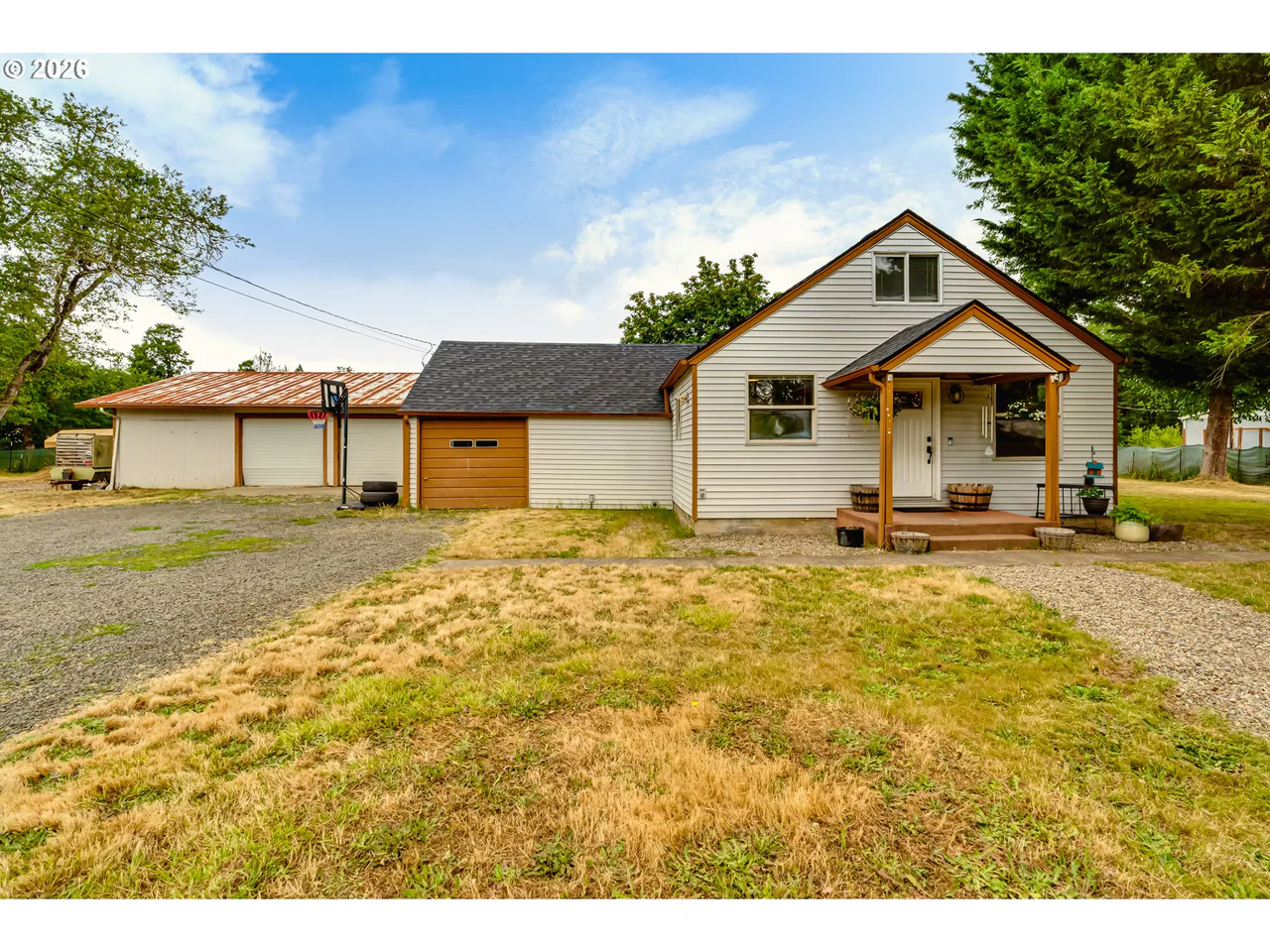 24723 WARTHEN RD, Elmira, OR 97437, photo 2 of 33