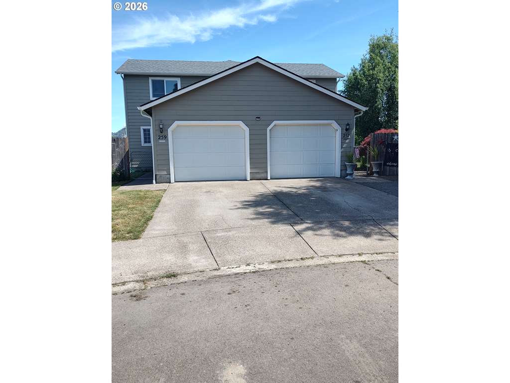 257 Smith Loop