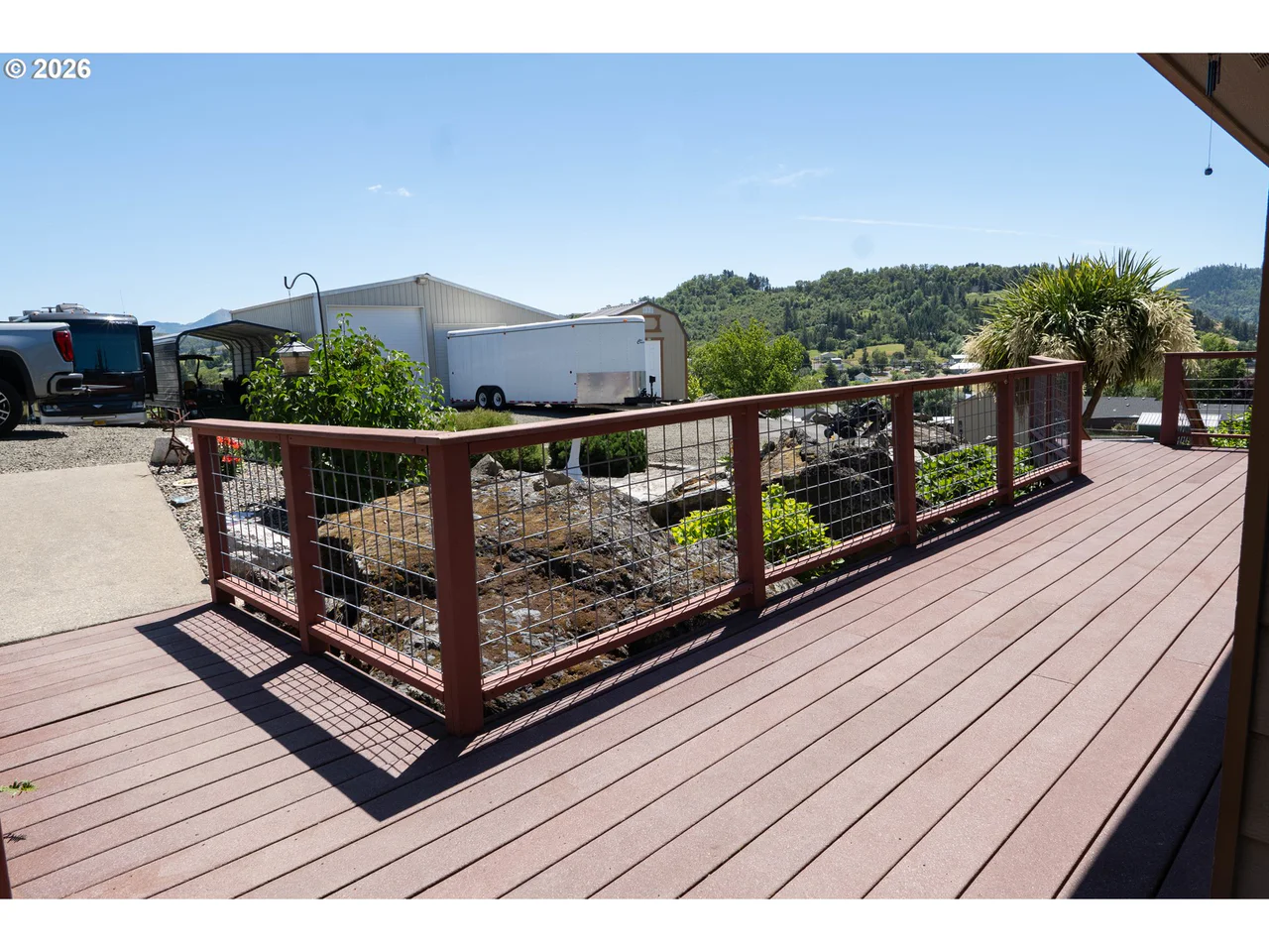 445 ROLLING HILLS RD, Roseburg, OR 97471, photo 4 of 48