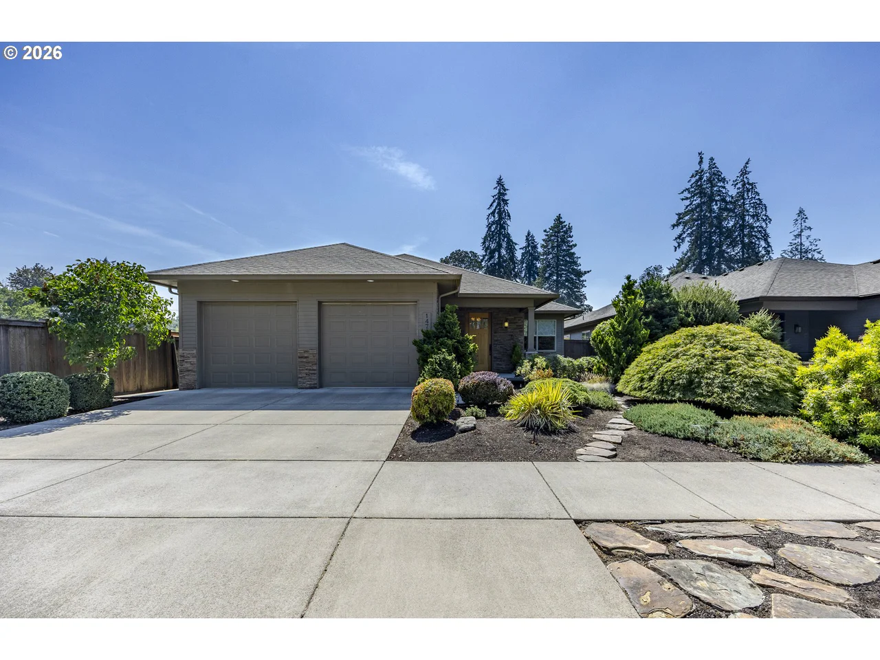 1470 PIPER LN, Eugene, OR 97401, photo 1 of 38