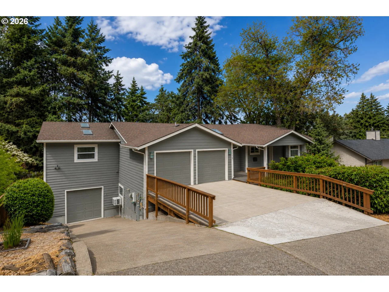 2323 W 28th Ave