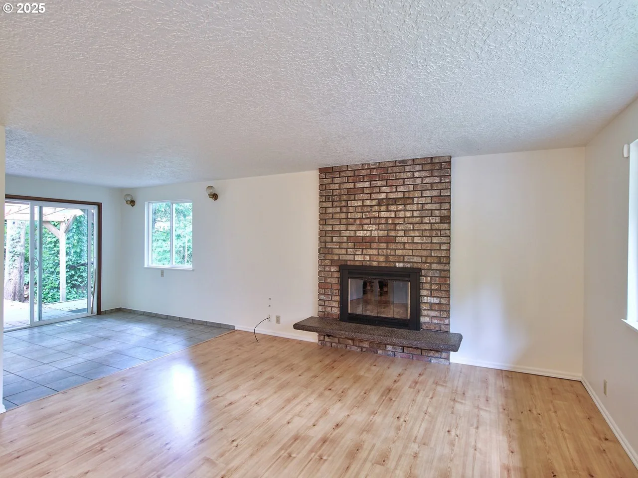 1745 NE WEST DEVILS LAKE RD, Lincoln City, OR 97367, photo 5 of 48