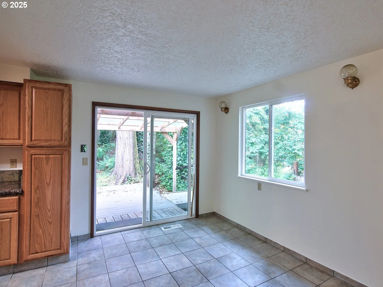 1745 NE WEST DEVILS LAKE RD, Lincoln City, OR 97367, photo 6 of 48