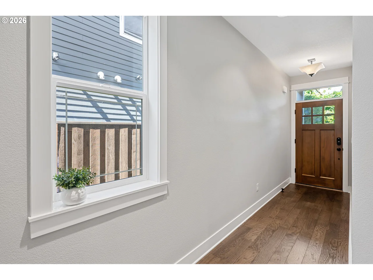 7456 N STOCKTON AVE, Portland, OR 97203, photo 5 of 48