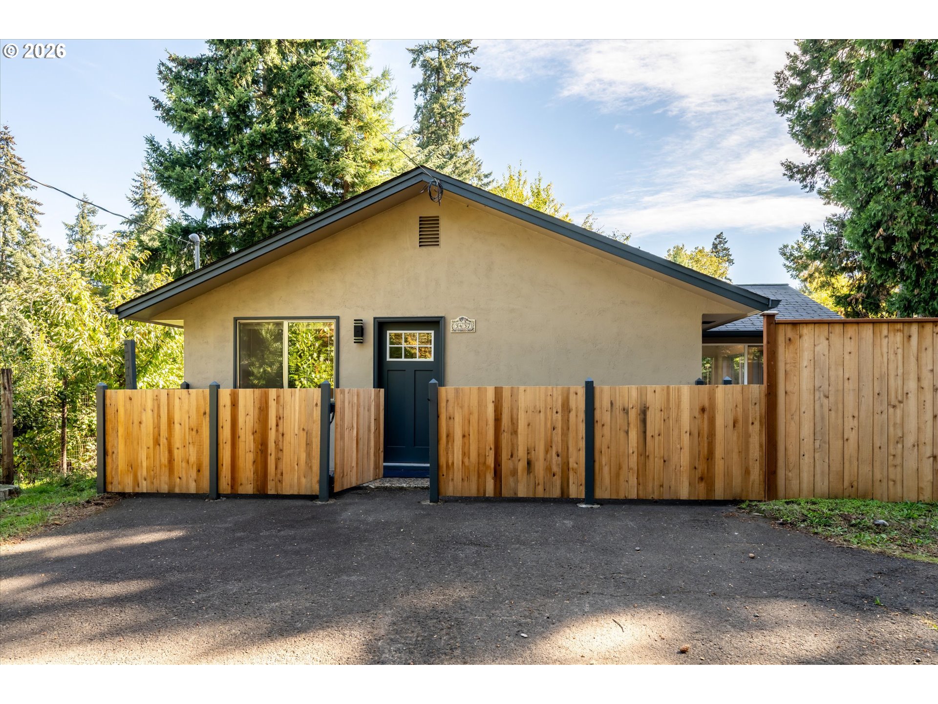 3437 STOREY BLVD, Eugene, OR 97405, photo 2 of 45