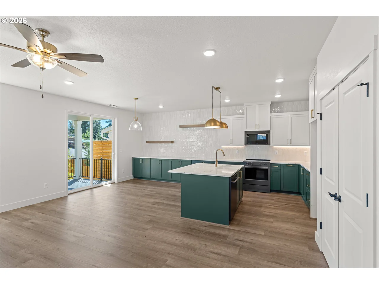 16071 Serres Farms WAY, Oregon City, OR 97045, photo 6 of 42