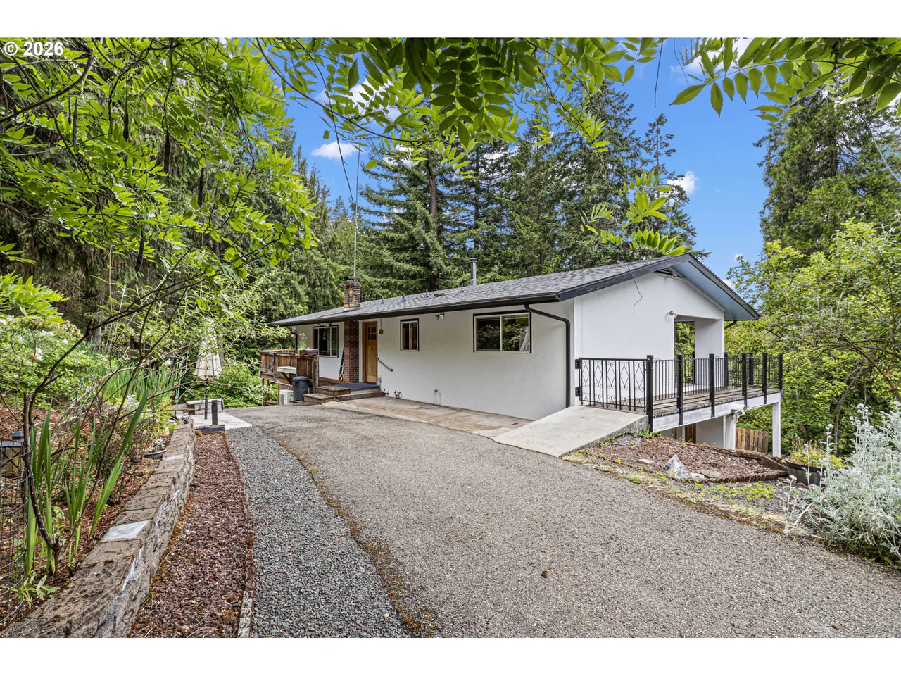279 LONE ROCK RD, Glide, OR 97443, photo 3 of 48
