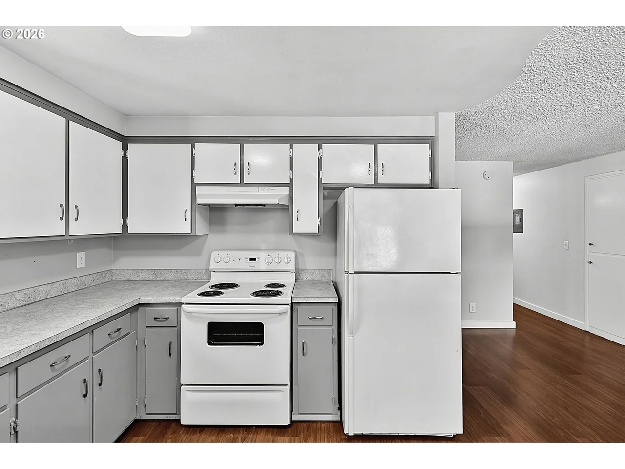 945 MADISON ST, Eugene, OR 97402, photo 5 of 38