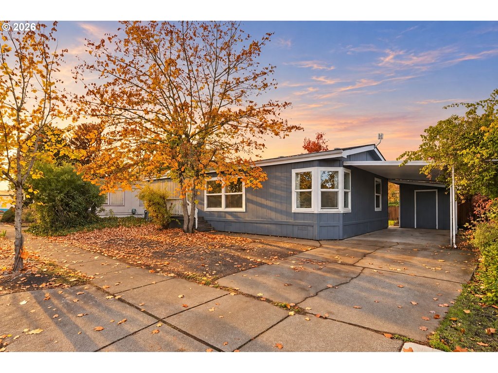 606 Scotts Glen Dr